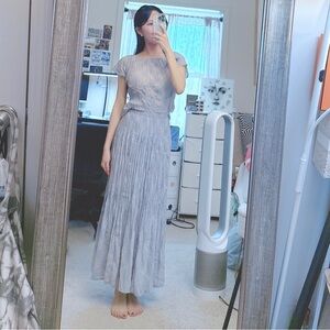 Uniqlo x Ines de la fressange purple with beige pattern pleated top and skirt